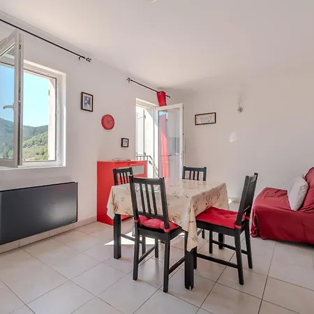 Ventoux - Le Rouge Et Le Noir Apartment